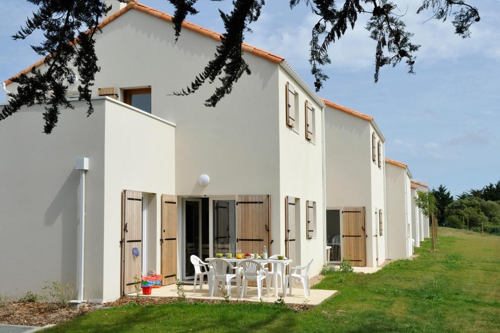 Résidence Néméa Les Grands Rochers Les Sables-dʼOlonne Exterior foto